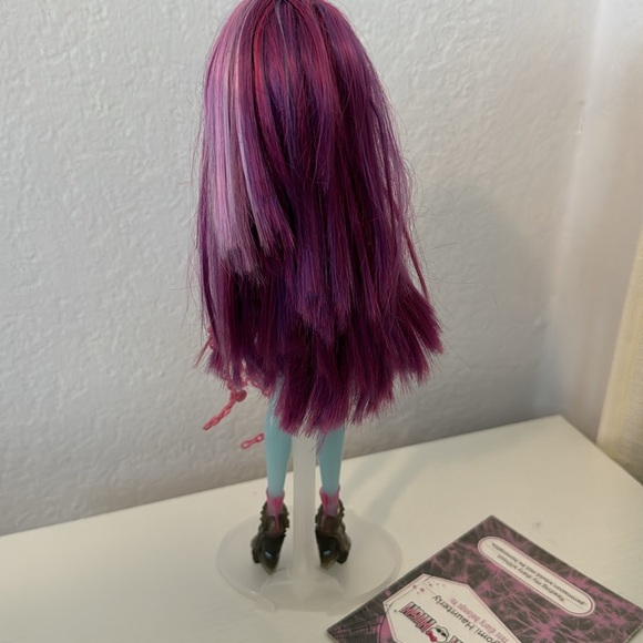 Monster High Doll, kiyomi Haunterly - Picture 6 of 7